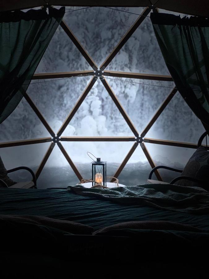 Aurora Igloo Fireplace-Heated Tents In A Secret Forest With Private Jacuzzi And Shared Sauna Bathroom And Dog Friendly Rovaniemi Eksteriør bilde