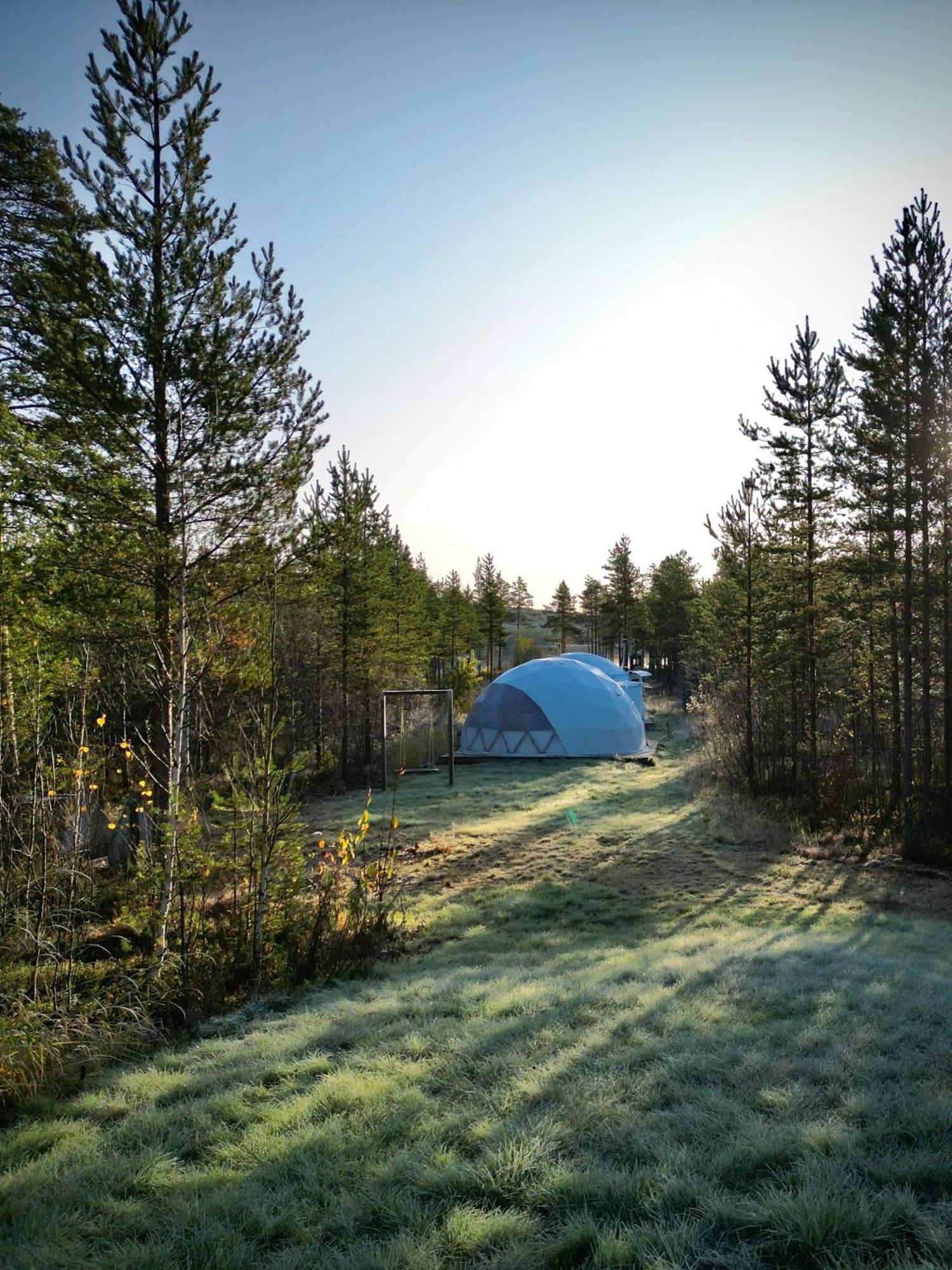 Aurora Igloo Fireplace-Heated Tents In A Secret Forest With Private Jacuzzi And Shared Sauna Bathroom And Dog Friendly Rovaniemi Eksteriør bilde